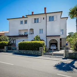 apartments-sandra.in-istria.net/